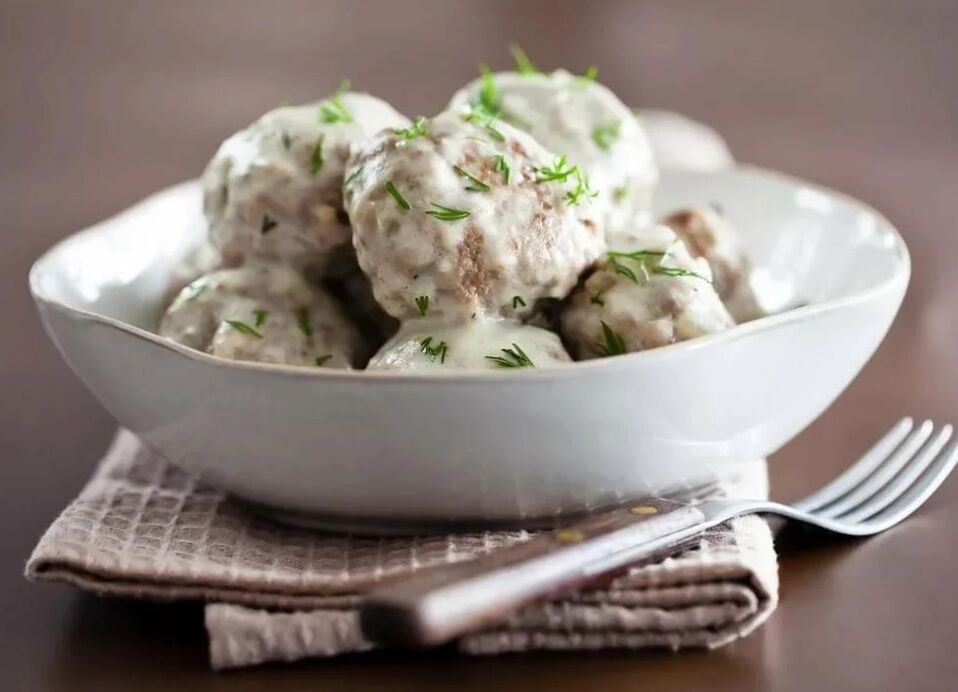 Patients with gout can add steamed chicken meatballs to the menu