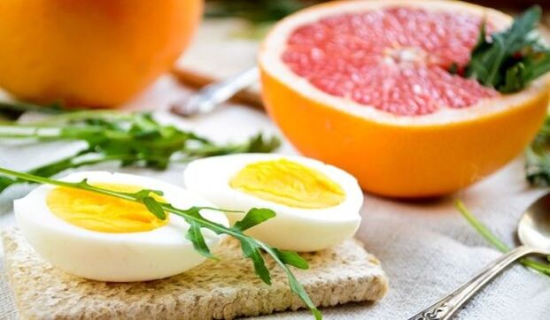 Grapefruit and Eggs on the Maggi Diet
