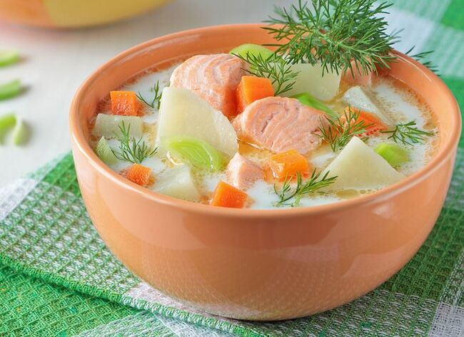 Norwegian salmon soup for those losing weight on the Dukan diet in alternating or fixed phases